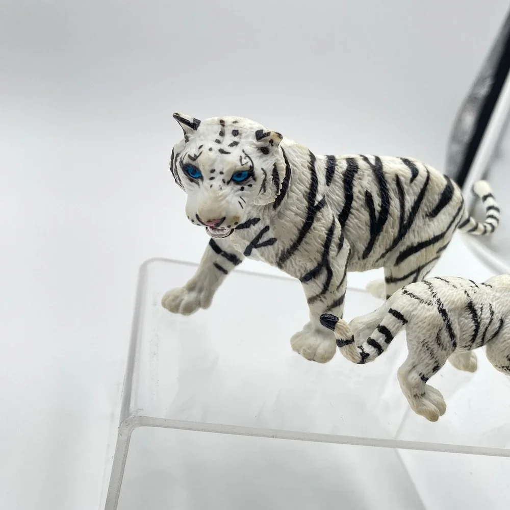 Safari Ltd‎ White Tiger Family Mother Cub Figurines Realistic Blue Eyes 1996 VTG